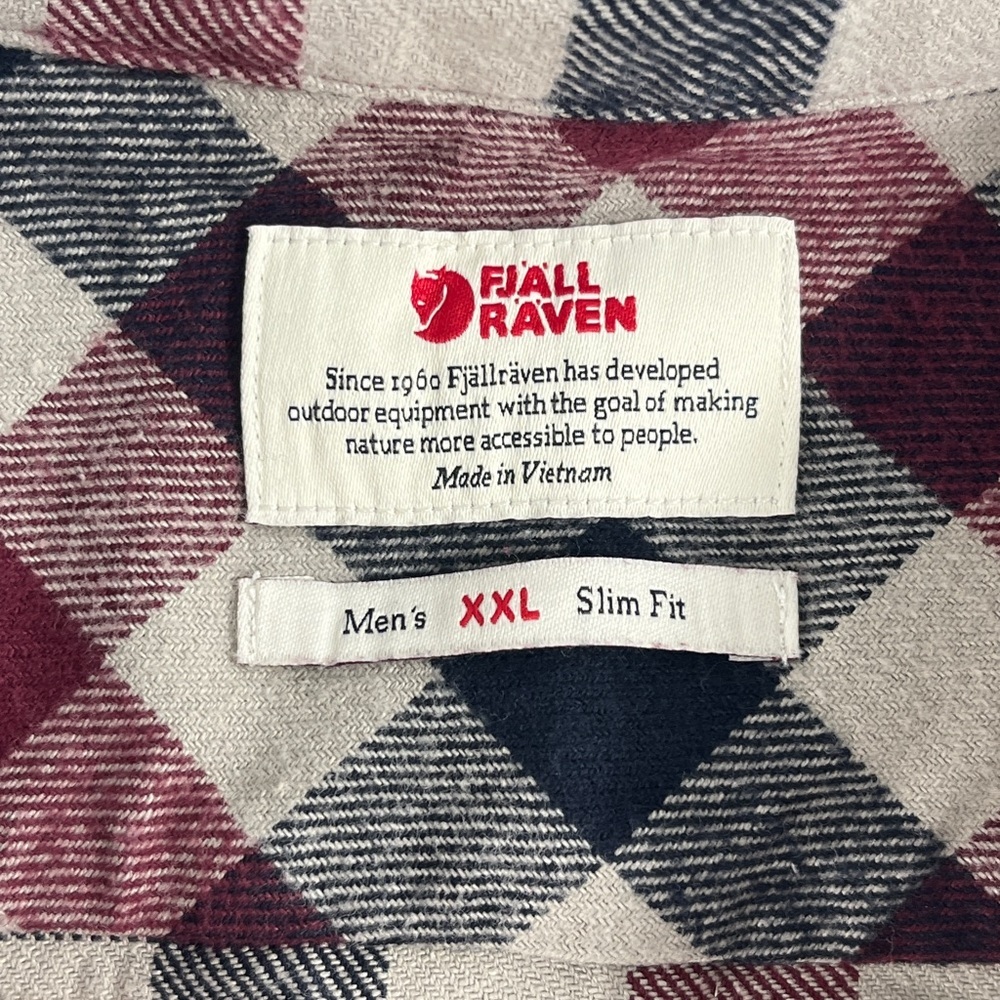 Fjallraven Long Sleeve  Cotton Flannel Skog Shirt in Dark Garnet - Picture 5 of 10